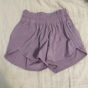 Lululemon tracker short 4”